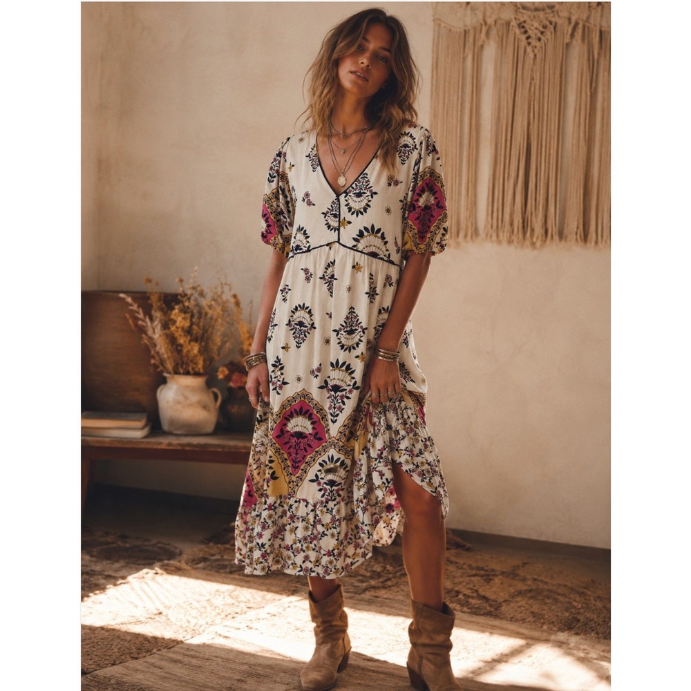 NWT Fig + Flower Bohemian Midi Dress Medium Ivory Floral Linen Blend V-neck Sash